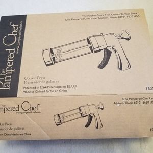 Pampered chef cookie press 1525